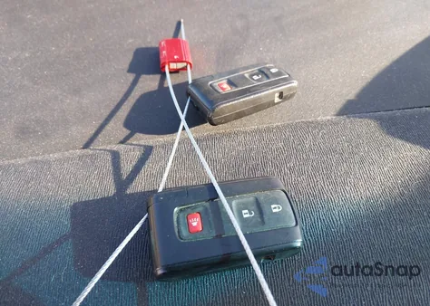 2007 Toyota Prius z USA, uszkodzony, nr VIN JTDKB20U873265078